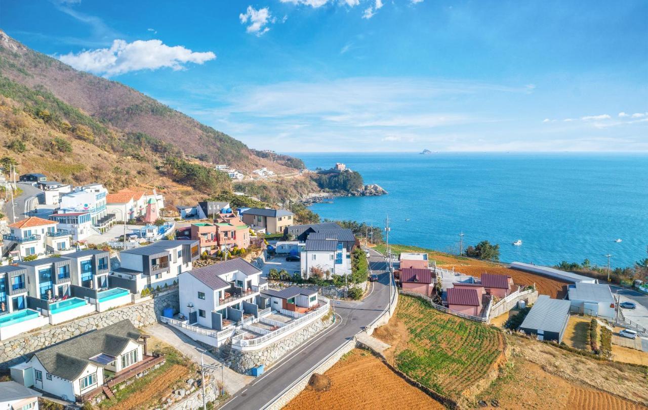 Namhae Whale'S Dream Villa Dış mekan fotoğraf