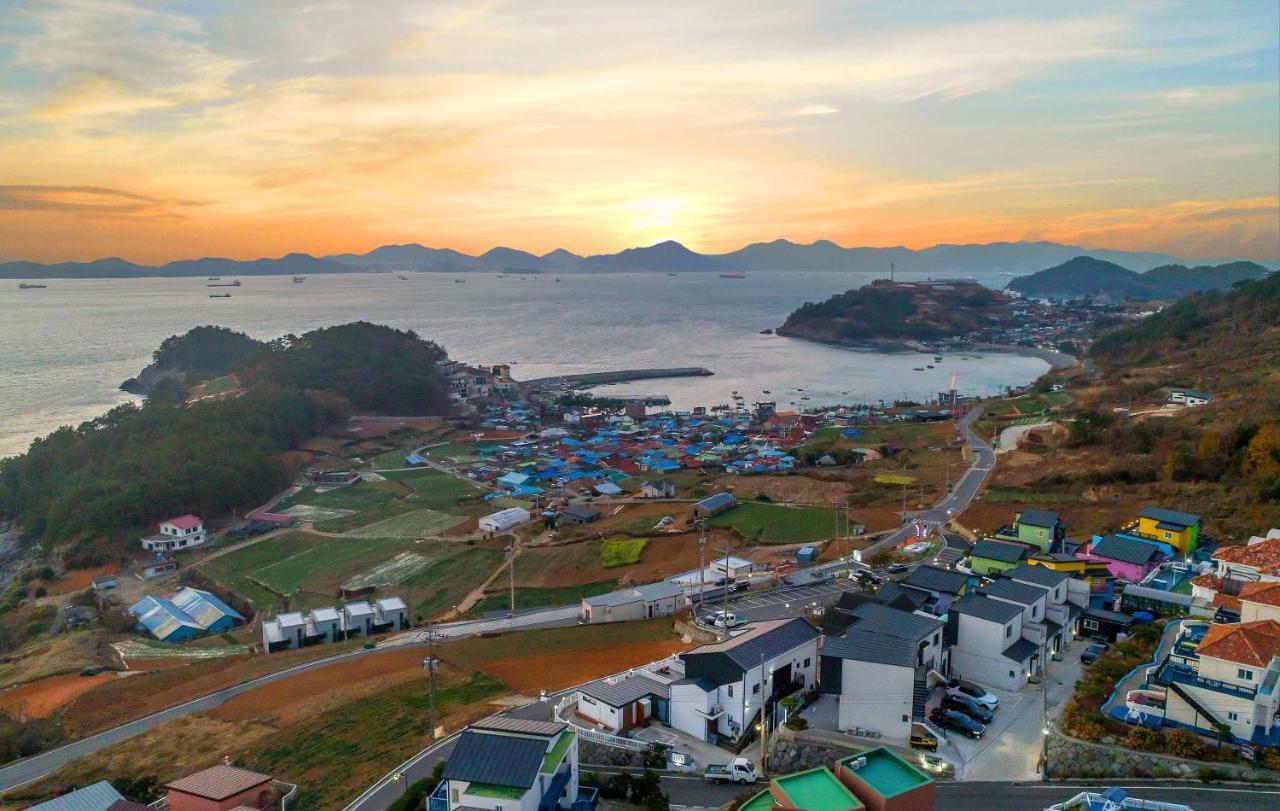 Namhae Whale'S Dream Villa Dış mekan fotoğraf