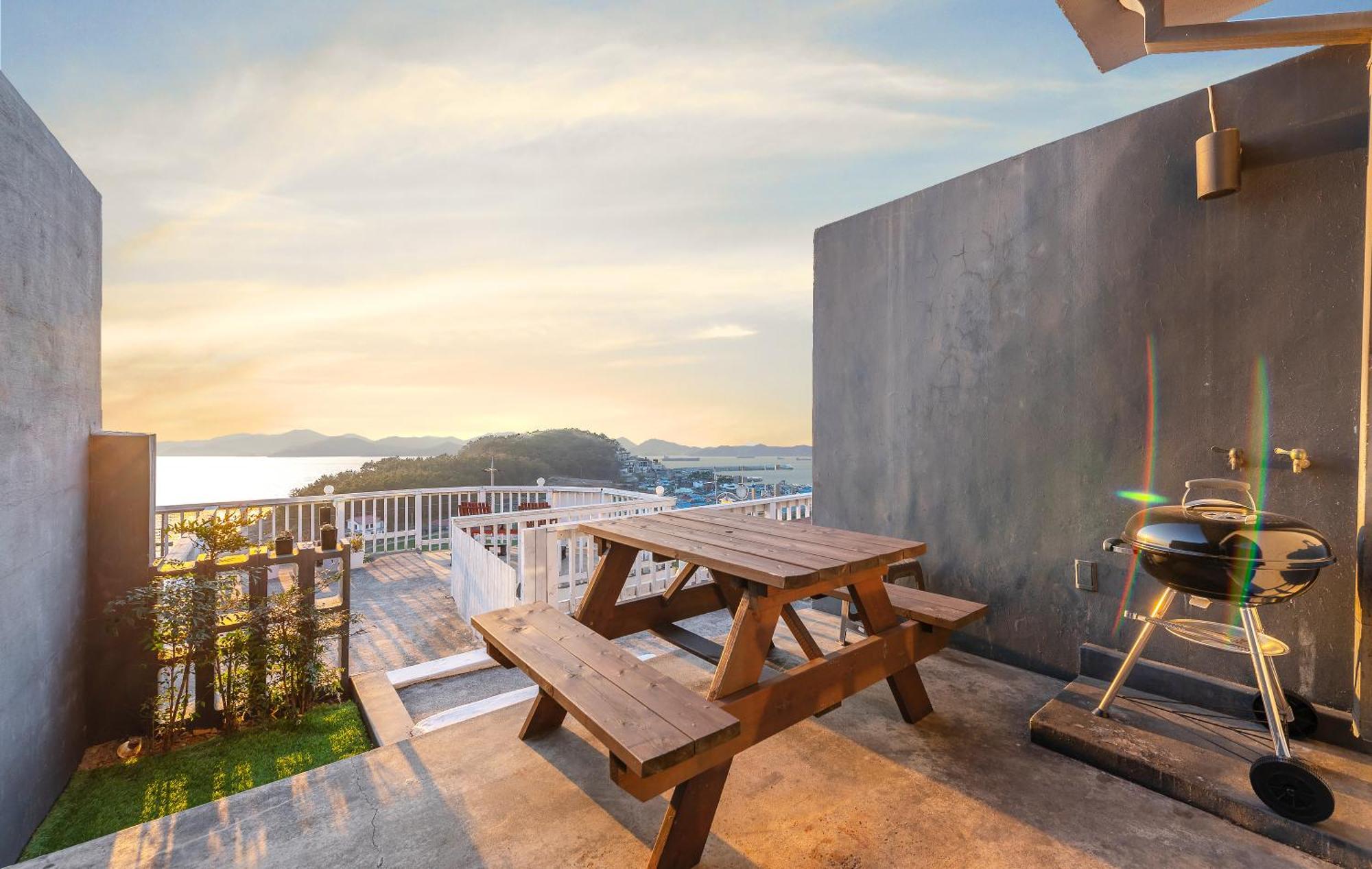 Namhae Whale'S Dream Villa Oda fotoğraf