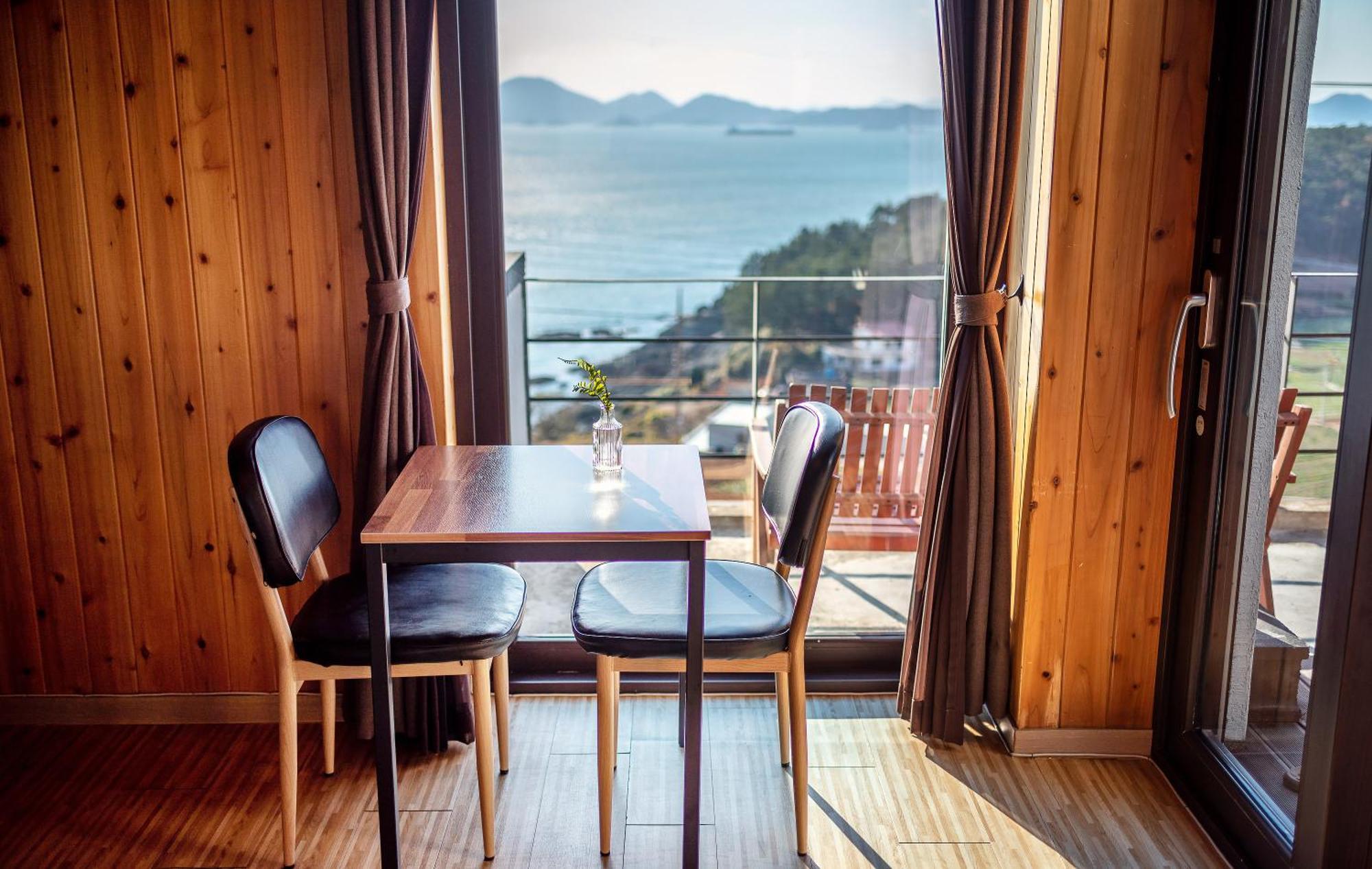 Namhae Whale'S Dream Villa Oda fotoğraf
